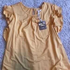 Matilda Jane - flutter sleeve w/ lace back